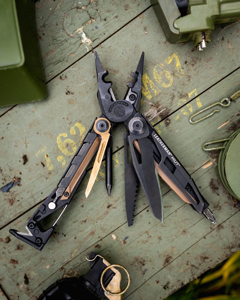 Top 14 Best Emergency Rescue Multi-Tools and Folding Knives For First ...